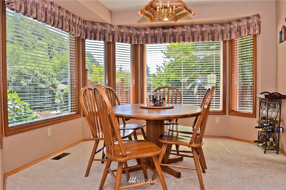 3135 Dellrose Road Southwest Tumwater, WA 98512 - Photo 6 of 25 Gallery Image 6
