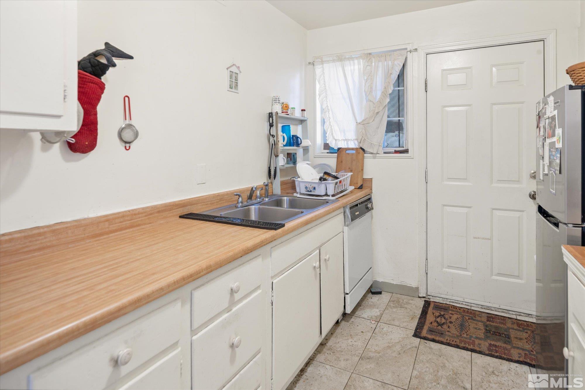 13551 Mt Rainier Street Reno, NV 89506 - Photo 9 of 20 Photo 9