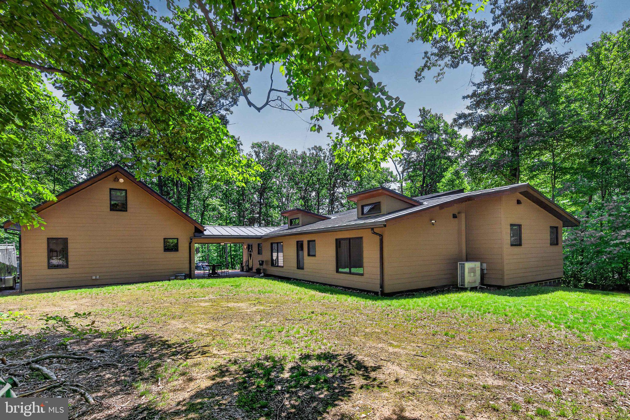 13311 Wilt Store Road Leesburg, VA 20176 - Photo 58 of 64 Serene retreat amidst lush greenery.