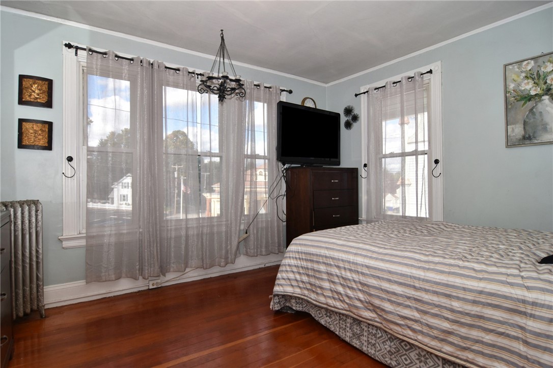 73 Providence Street West Warwick, RI 02893 - Photo 19 of 31