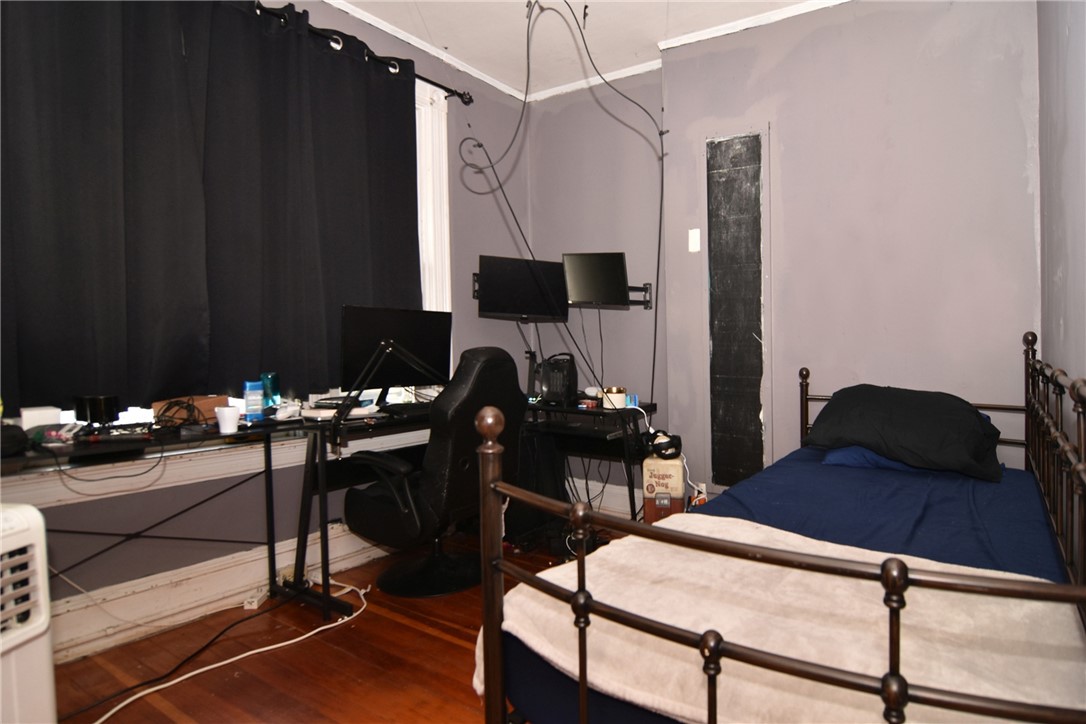 73 Providence Street West Warwick, RI 02893 - Photo 24 of 31