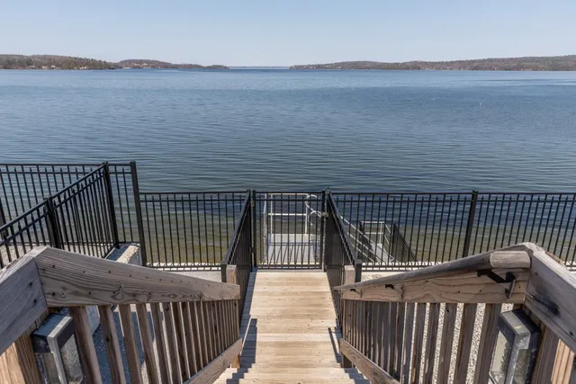 $499,000 | 922 East Lakeshore Drive, Colchester, VT 05446