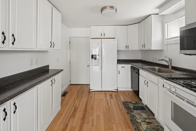 $499,000 | 922 East Lakeshore Drive, Colchester, VT 05446