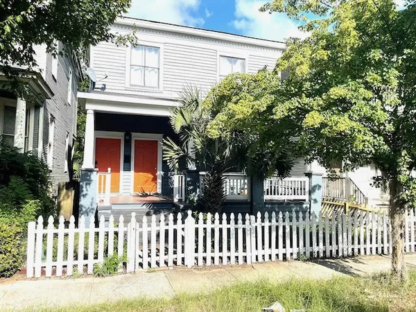 $1,900 | 2206 Barnard Street, Savannah, GA 31401