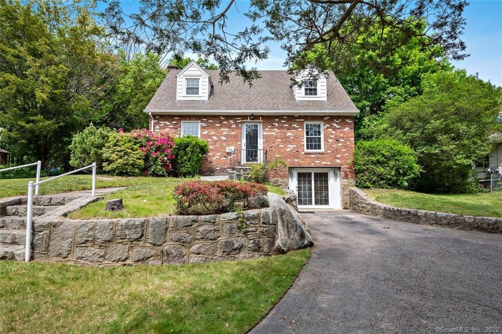 105 Ridgewood Avenue Waterford, CT 06385 - Photo 1 of 1 Gallery Image 1