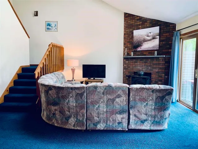 $1,750 | 61 Woodbury Drive, Unit 43, Bristol, NH 03222