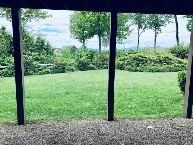 $1,750 | 61 Woodbury Drive, Unit 43, Bristol, NH 03222