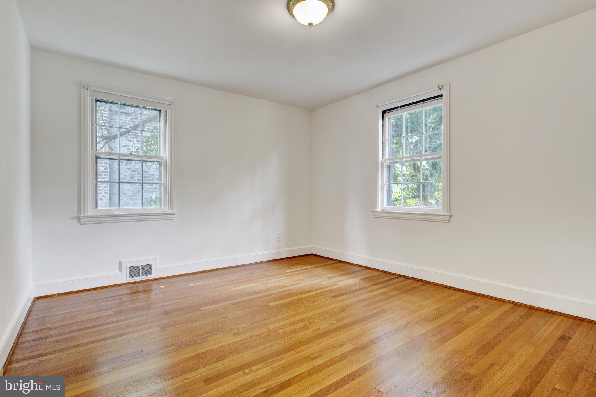 4527 Nebraska Avenue Northwest Washington, DC 20016 - Photo 21 of 43