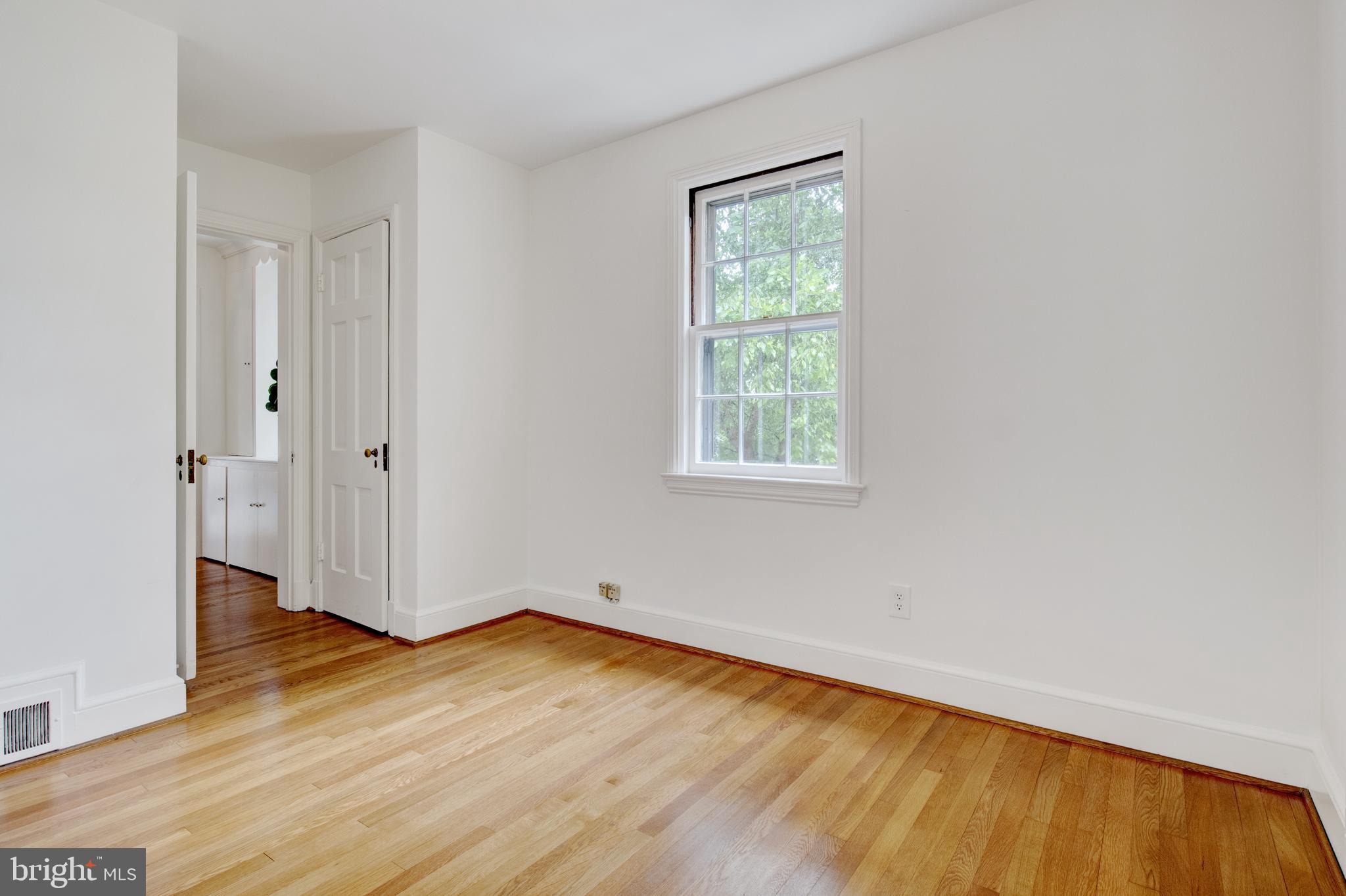 4527 Nebraska Avenue Northwest Washington, DC 20016 - Photo 24 of 43