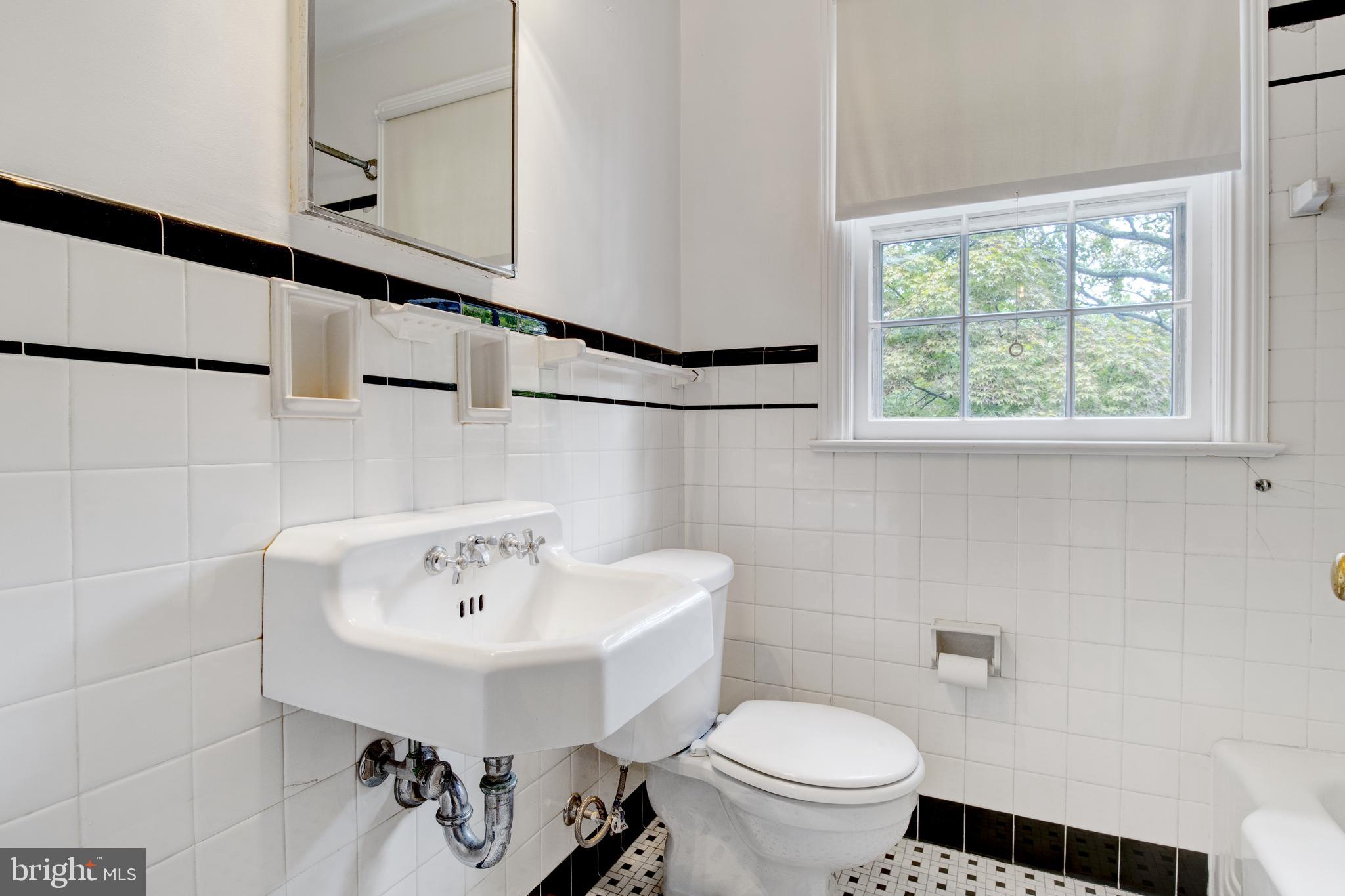 4527 Nebraska Avenue Northwest Washington, DC 20016 - Photo 25 of 43