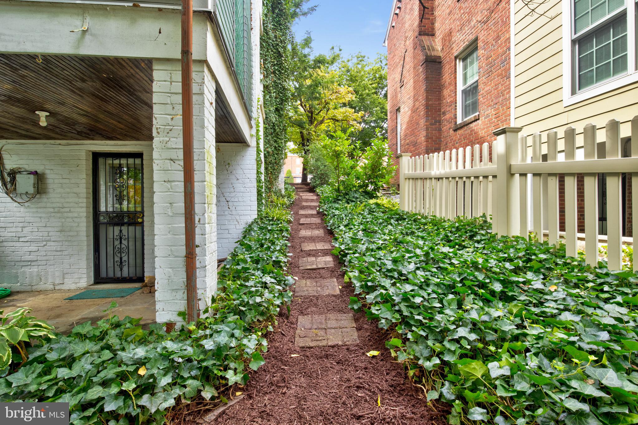 4527 Nebraska Avenue Northwest Washington, DC 20016 - Photo 41 of 43