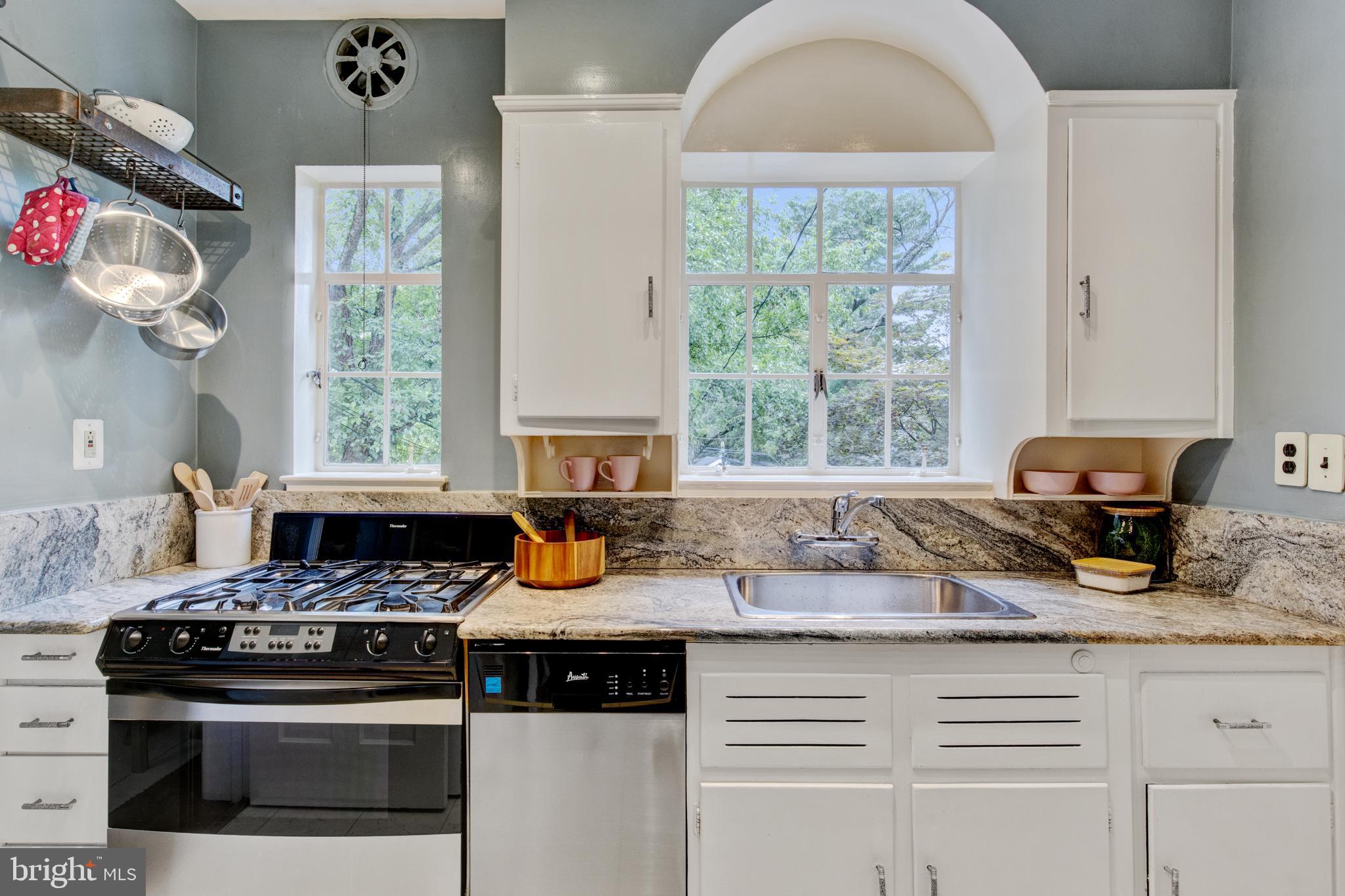 4527 Nebraska Avenue Northwest Washington, DC 20016 - Photo 10 of 43