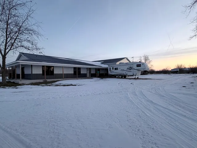 $1,500,000 | 6255 Highway 17, Kankakee, IL 60901