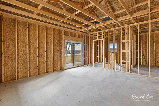 $1,500,000 | 6255 Highway 17, Kankakee, IL 60901