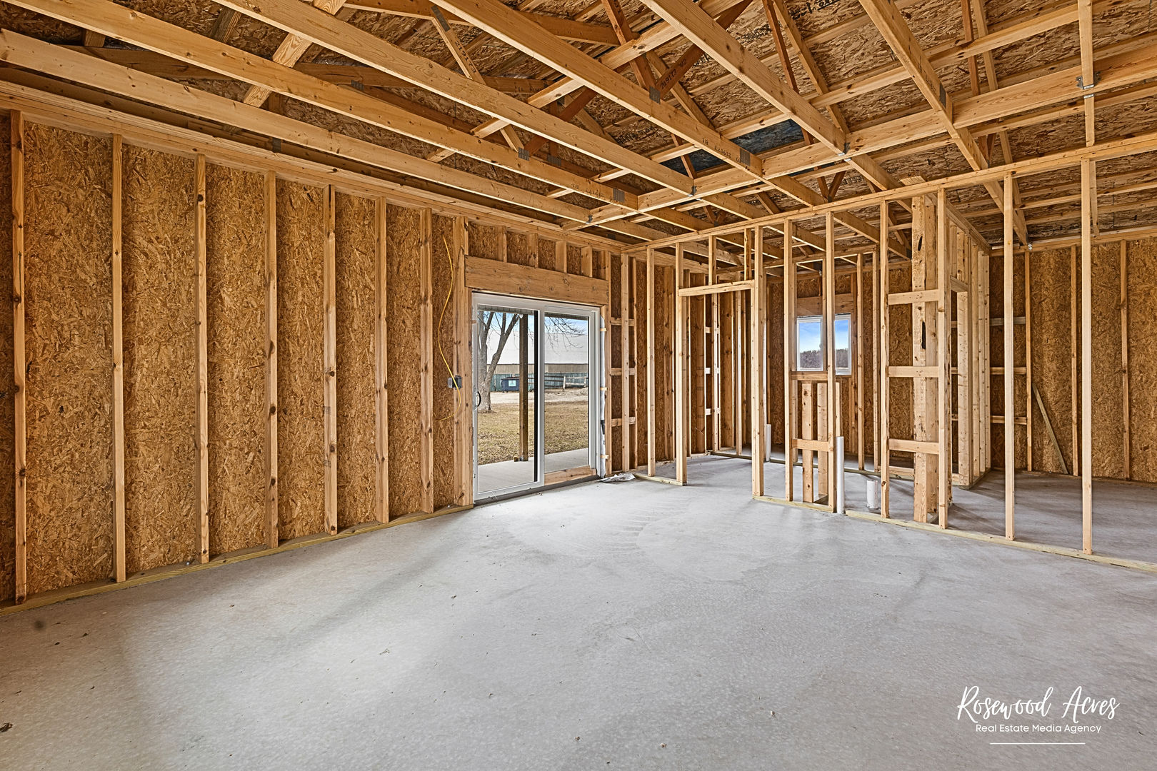 6255 Highway 17 Kankakee, IL 60901 - Photo 8 of 22 a view of an empty room with windows