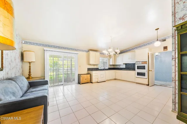 $1,250,000 | 15877 Beaver Run Road, Canyon Country, CA 91387