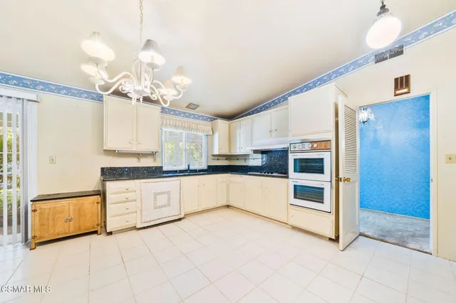 $1,250,000 | 15877 Beaver Run Road, Canyon Country, CA 91387