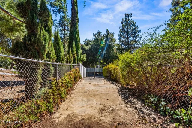 $1,250,000 | 15877 Beaver Run Road, Canyon Country, CA 91387