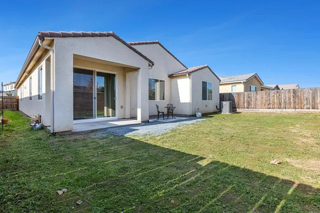 $515,000 | 565 Traverse Drive South, Madera, CA 93636