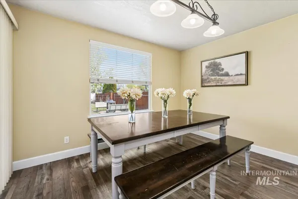 $515,000 | 17368 North Chouteau Avenue, Nampa, ID 83687