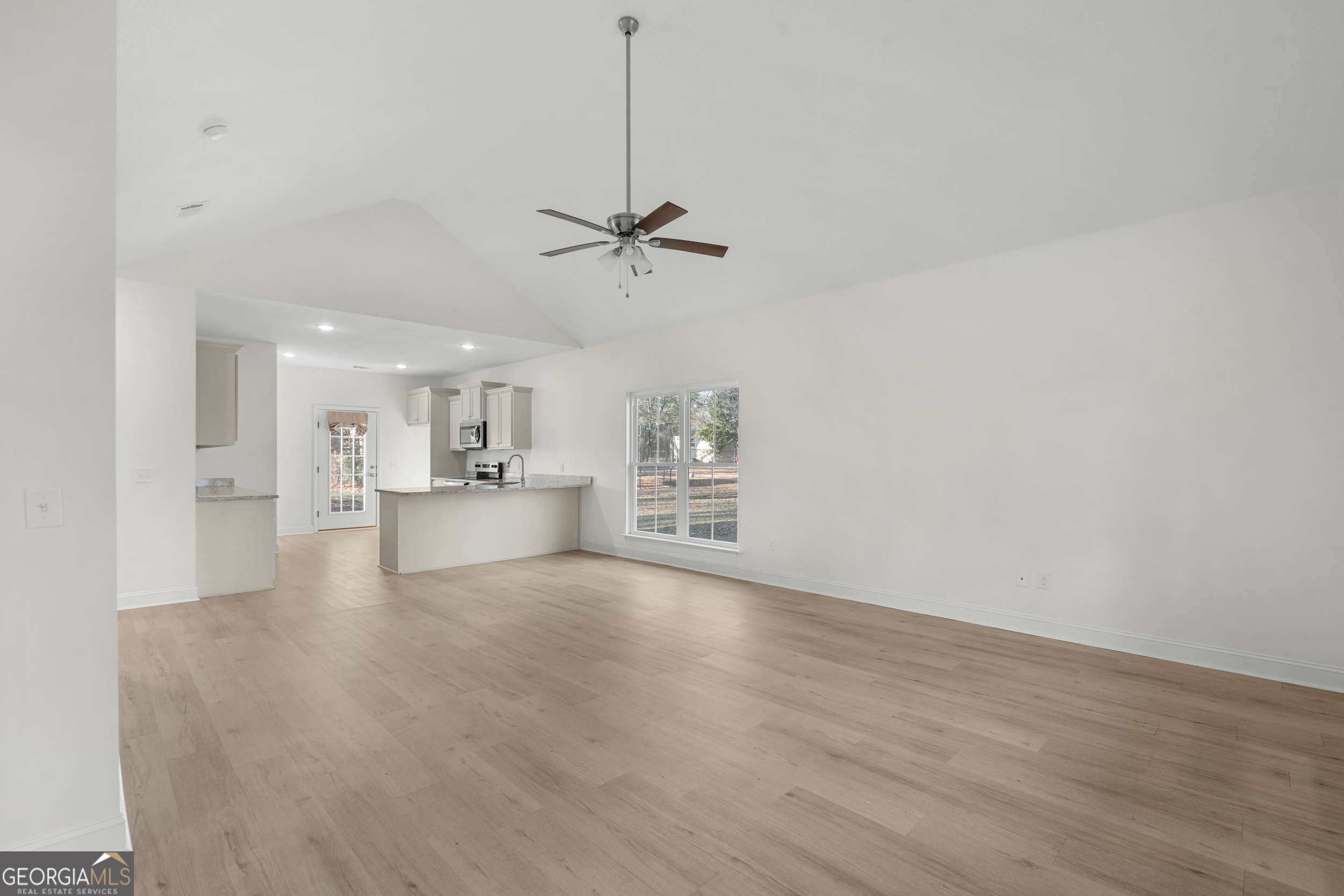 520 Holly Drive Metter, GA 30439 - Photo 3 of 21