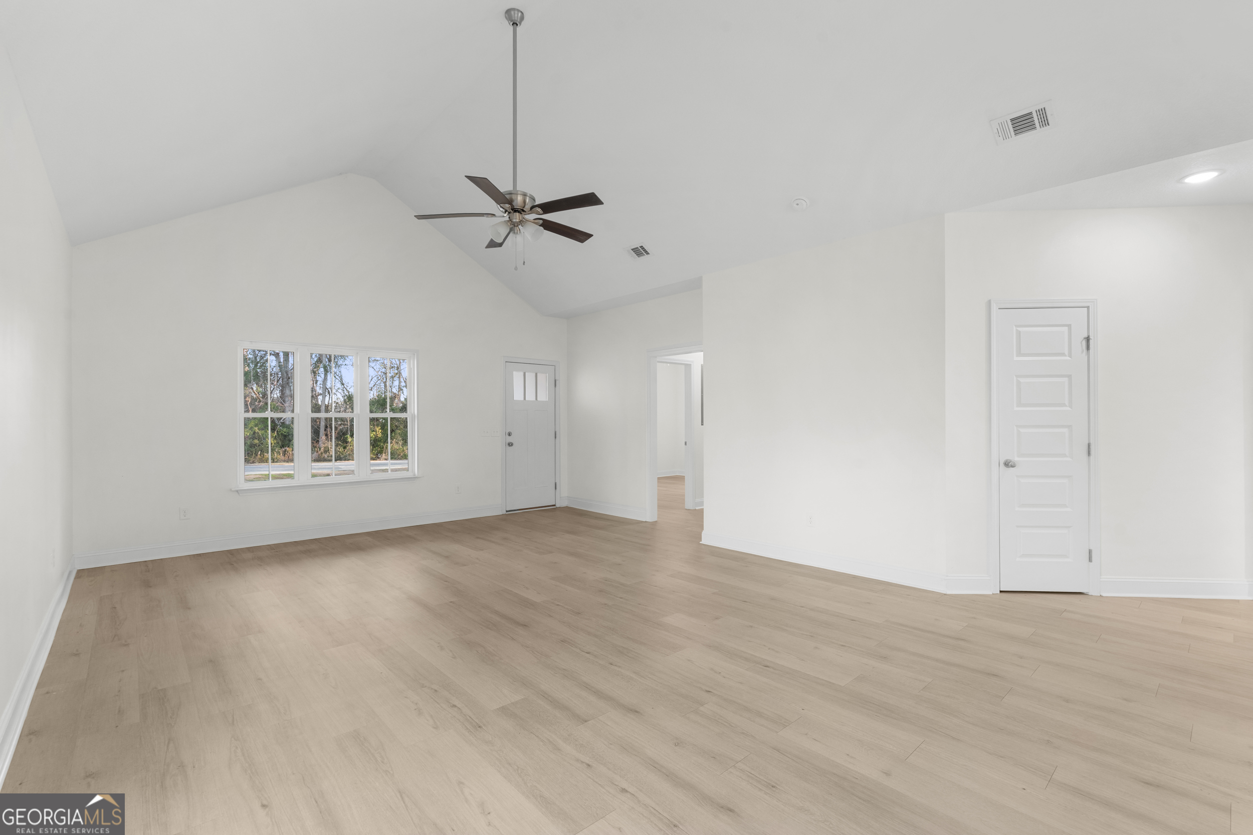 520 Holly Drive Metter, GA 30439 - Photo 4 of 21