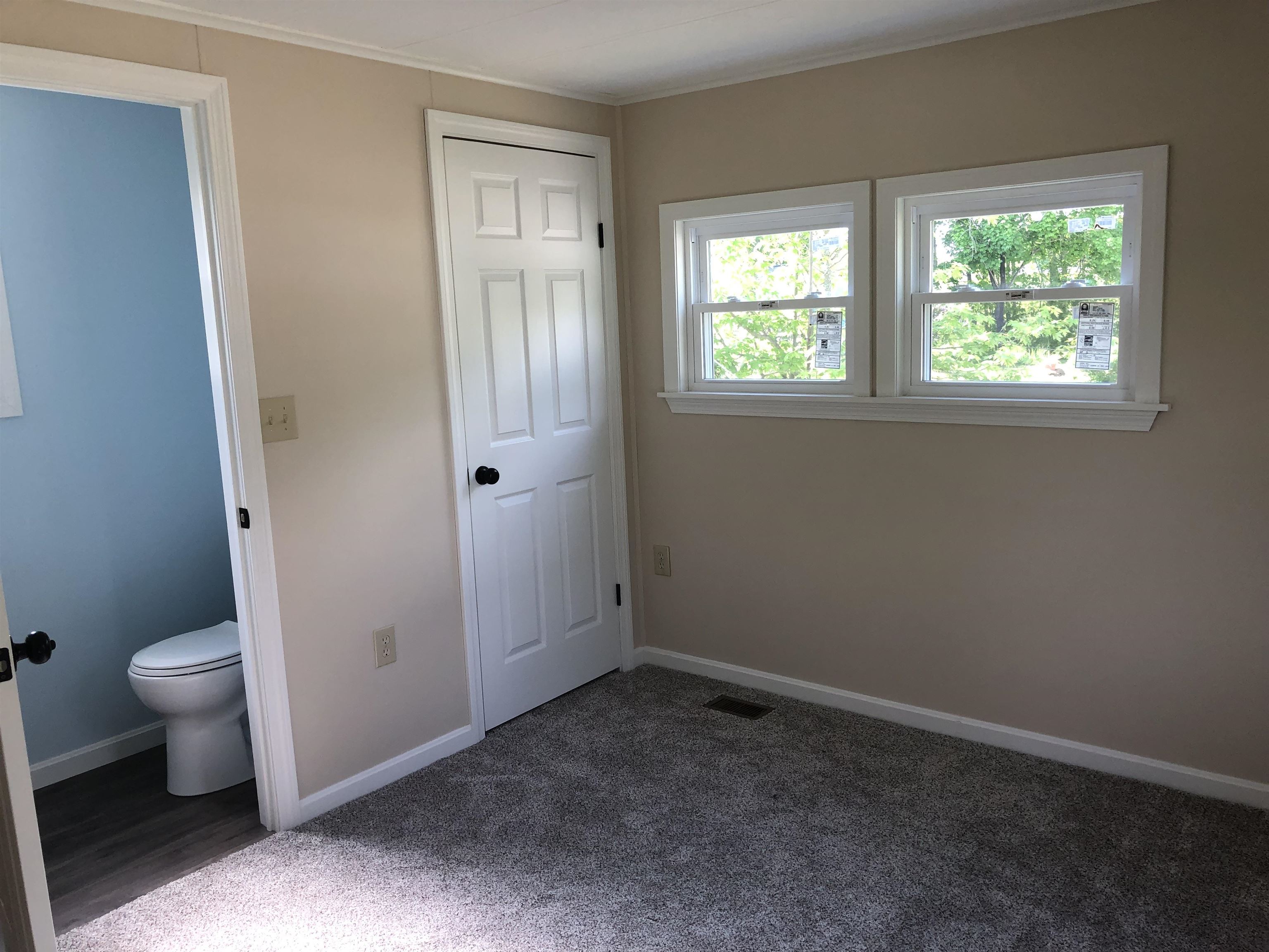 12 Skyline Drive Rochester, NH 03867 - Photo 23 of 36 Gallery Image 23