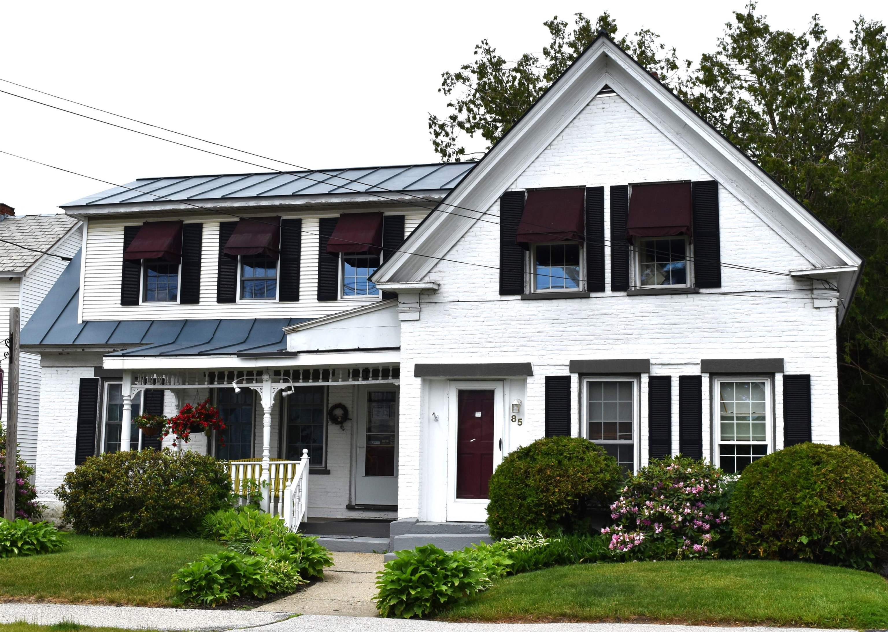 85 Forest Street Rutland, VT 05701 - Photo 2 of 40