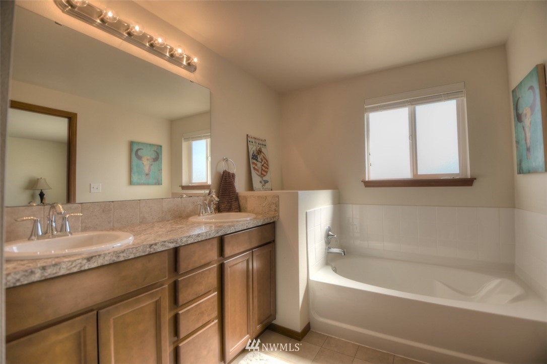 7535 187th Avenue Southwest Rochester, WA 98579 - Photo 18 of 22