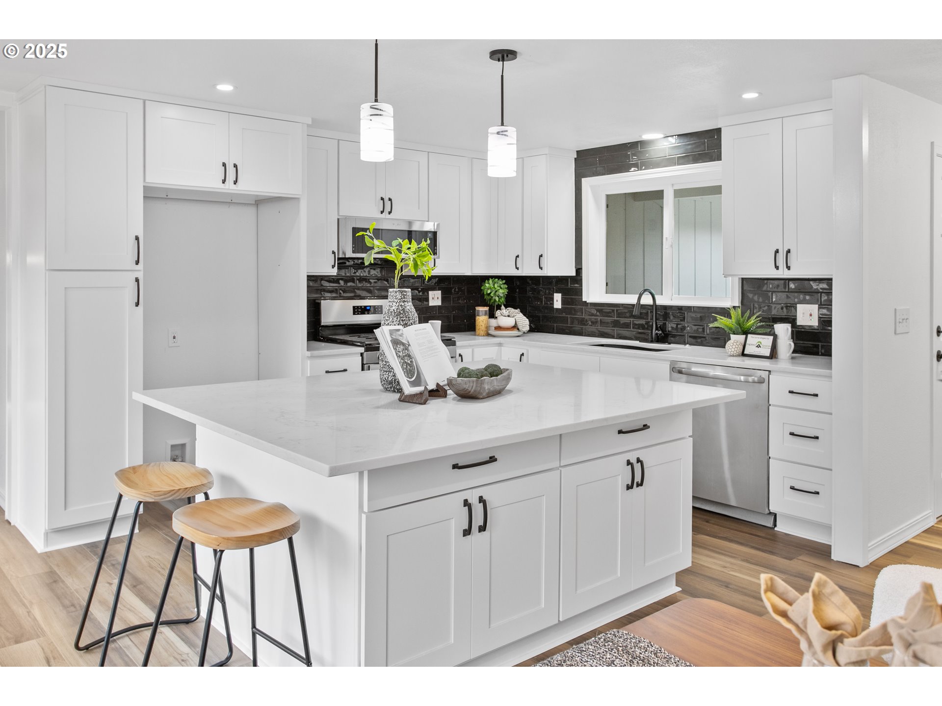 19080 Southwest Brooklawn Place Beaverton, OR 97003 - Photo 12 of 47