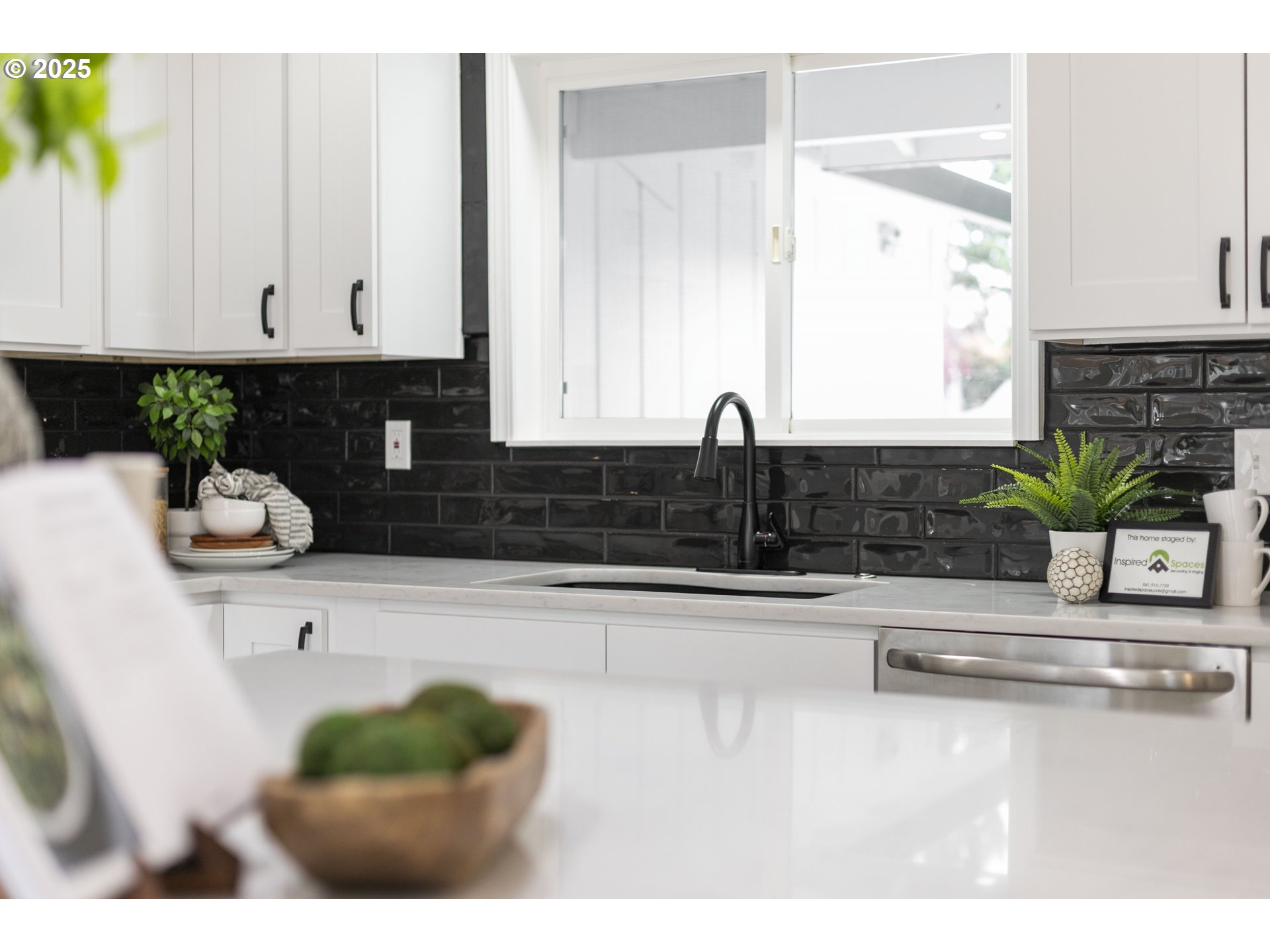 19080 Southwest Brooklawn Place Beaverton, OR 97003 - Photo 2 of 47