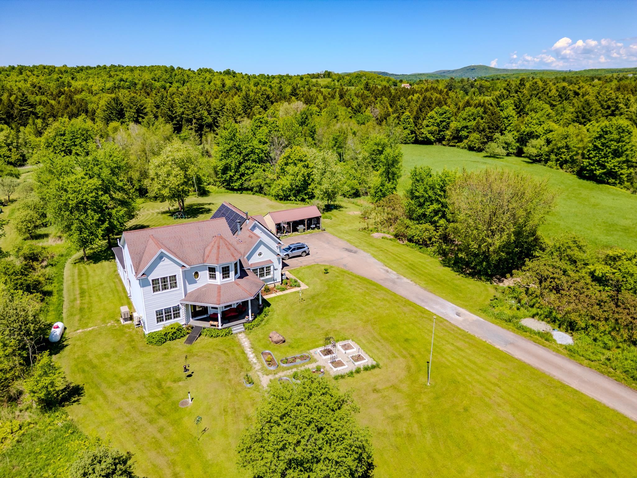 190 Decker Road Georgia, VT 05468 - Photo 5 of 43 Gallery Image 5