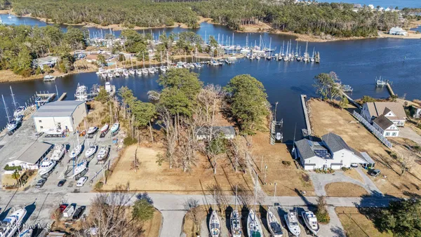 $269,000 | 1210 Neuse Drive, Oriental, NC 28571