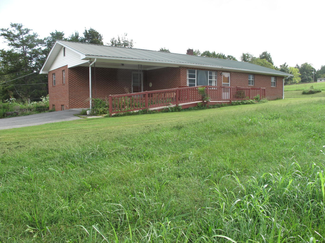 140 Angel Road La Follette, TN 37766 - Photo 1 of 16 20200904175319334513000000-o