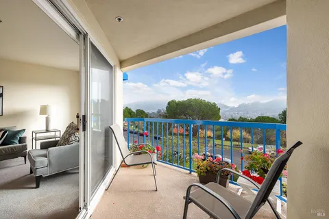 $299,000 | 100 Thorndale Drive, Unit 353, San Rafael, CA 94903