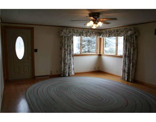3 Kenduskeag Road Levant, ME 04456 - Photo 12 of 25 Living Room.