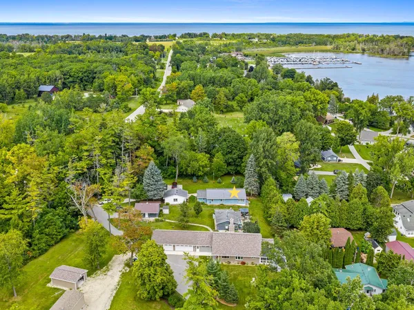 $339,000 | 3502 Irish Trail, Sturgeon Bay, WI 54235