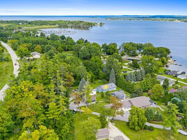 $339,000 | 3502 Irish Trail, Sturgeon Bay, WI 54235