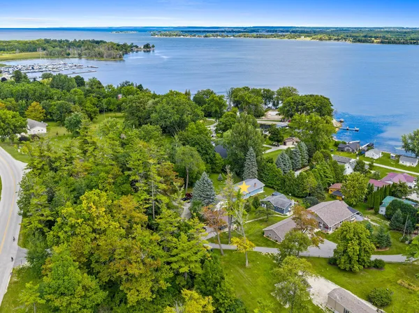 $339,000 | 3502 Irish Trail, Sturgeon Bay, WI 54235