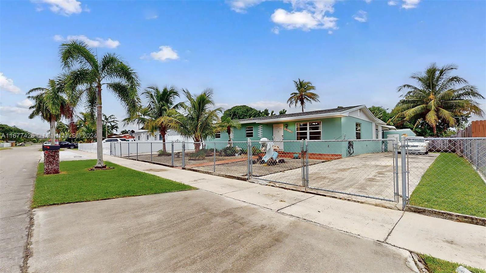 30110 Southwest 151st Avenue Homestead, FL 33033 - Photo 4 of 22