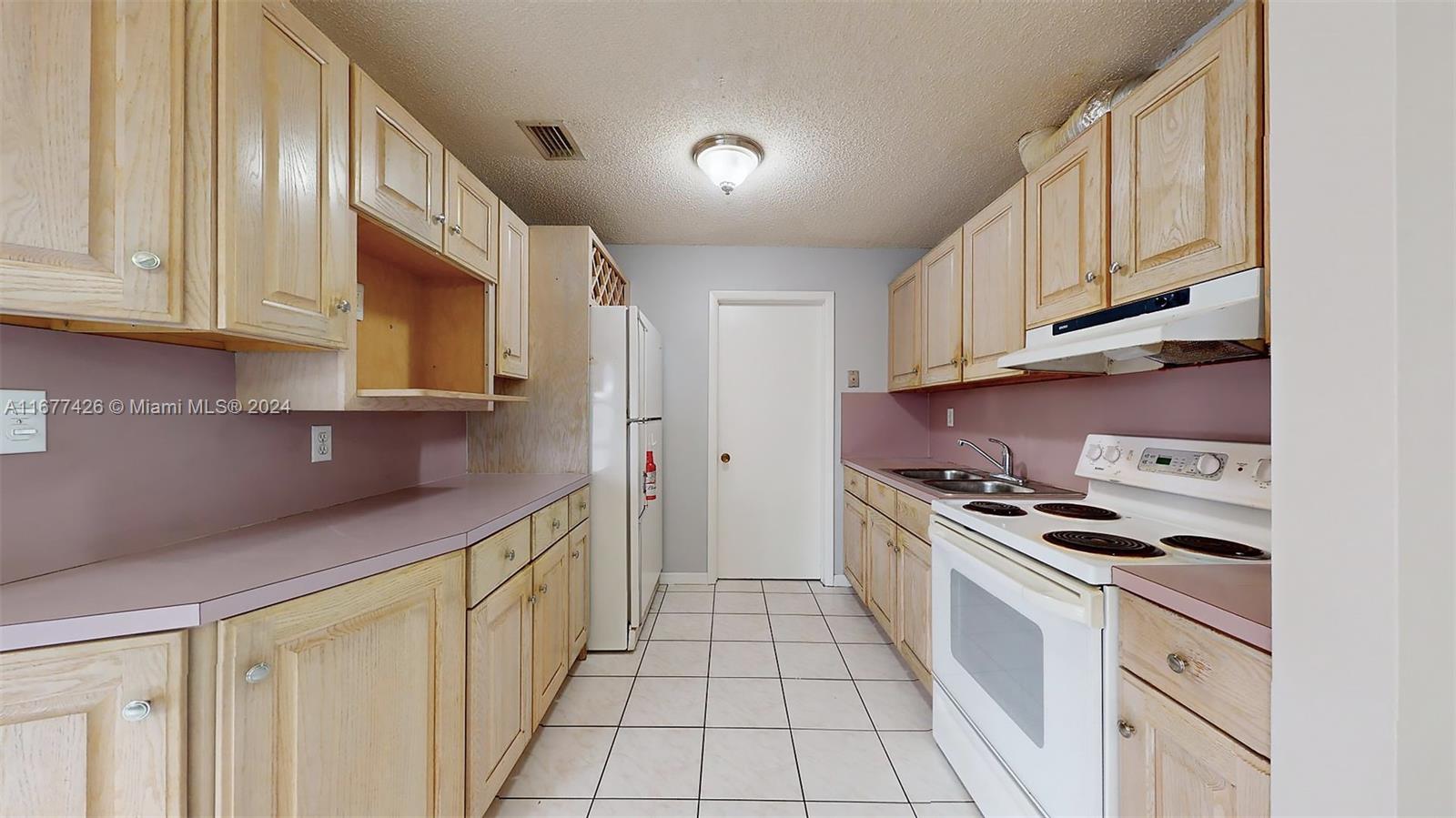 30110 Southwest 151st Avenue Homestead, FL 33033 - Photo 6 of 22