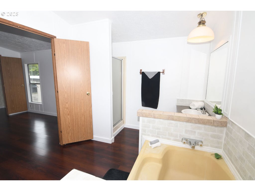 6610 Northwest Whitney Road, Unit 135 Vancouver, WA 98665 - Photo 15 of 32 Gallery Image 15