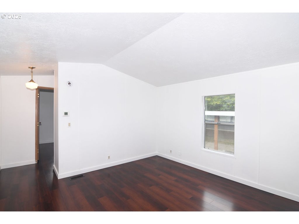 6610 Northwest Whitney Road, Unit 135 Vancouver, WA 98665 - Photo 23 of 32 Gallery Image 23