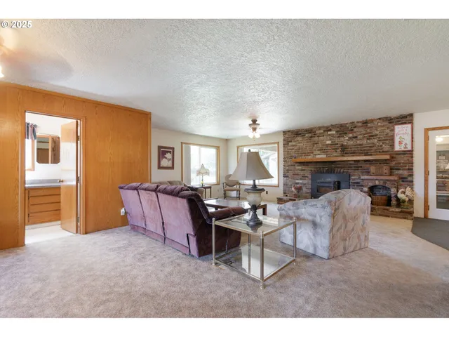 $1,090,000 | 30413 South Stuwe Road, Canby, OR 97013