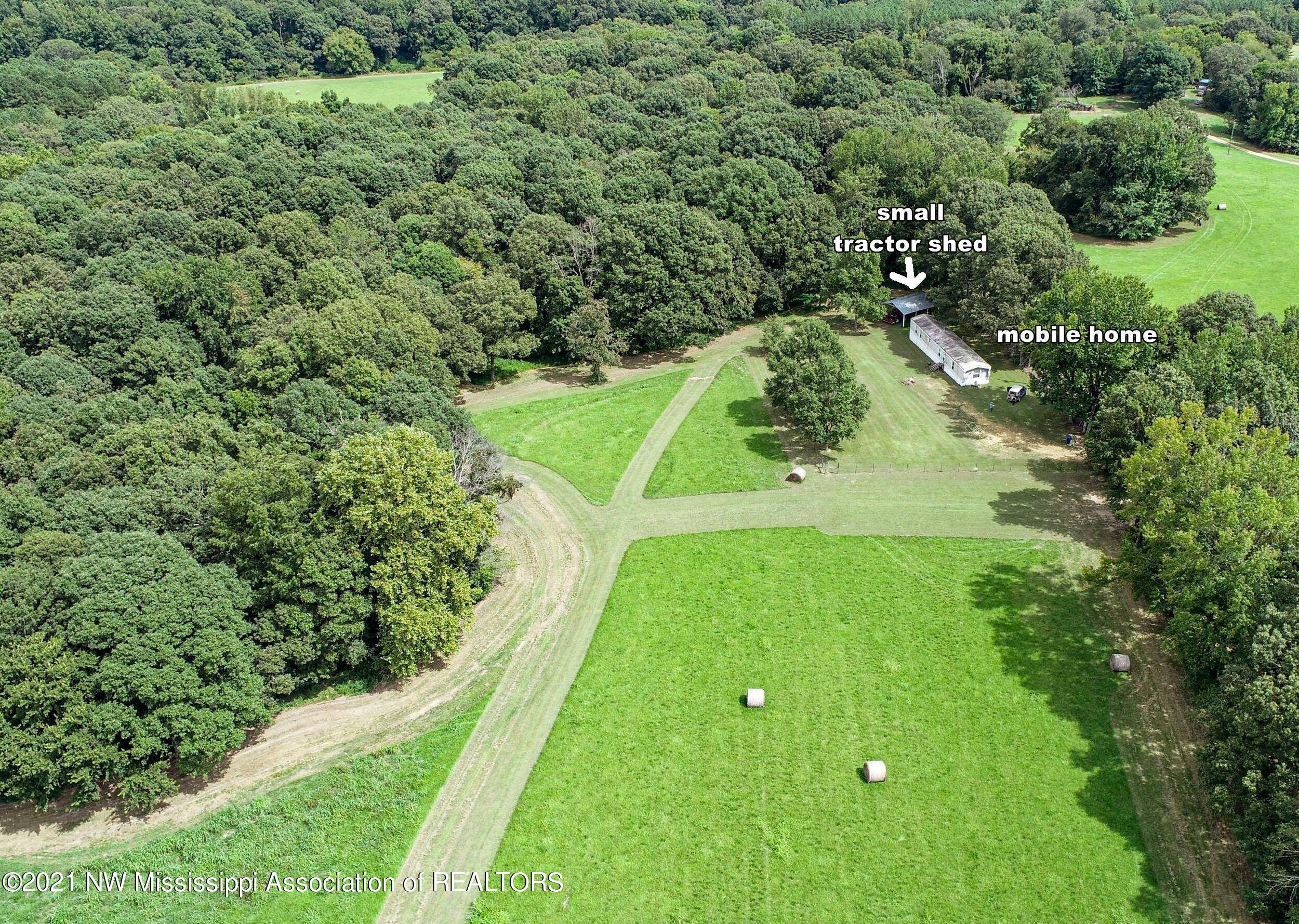 341 Billy Jackson Road Batesville, MS 38606 - Photo 14 of 81 DCIM\100MEDIA\DJI_0719.JPG