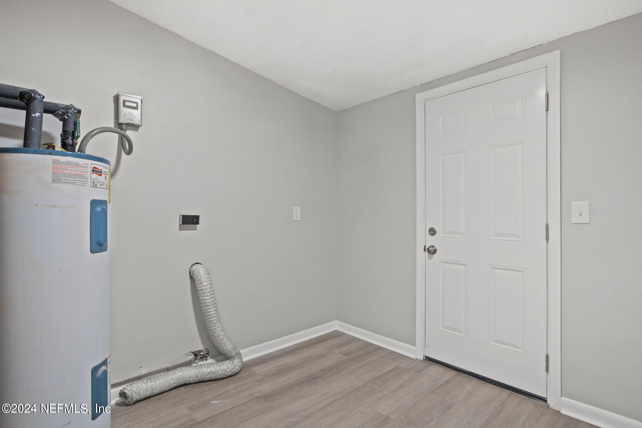 3807 Freel Road Jacksonville, FL 32210 - Photo 19 of 24 20-web-or-mls-_MG_7545