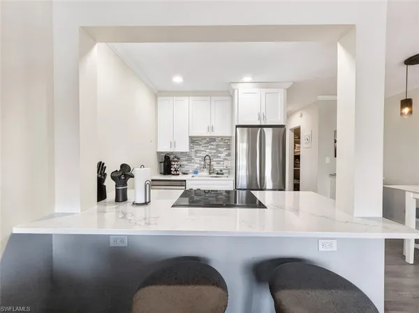 $1,750 | 473 12th Avenue South, Unit B6, Naples, FL 34102