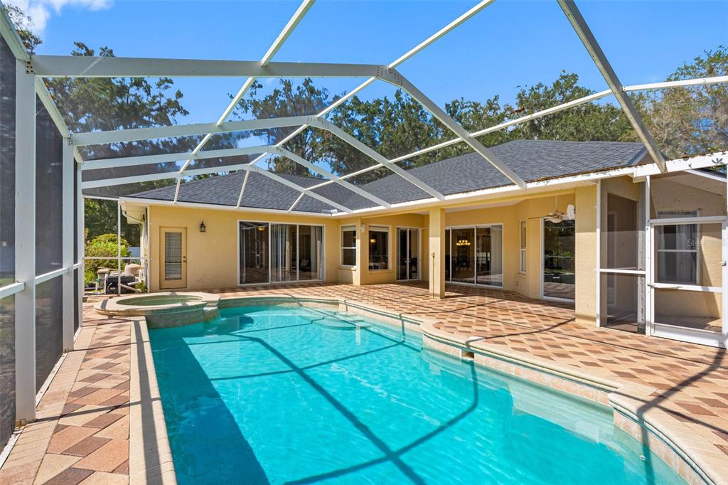121 Myrtle Ridge Road Lutz, FL 33549 - Photo 7 of 42 a view of a house with sitting area