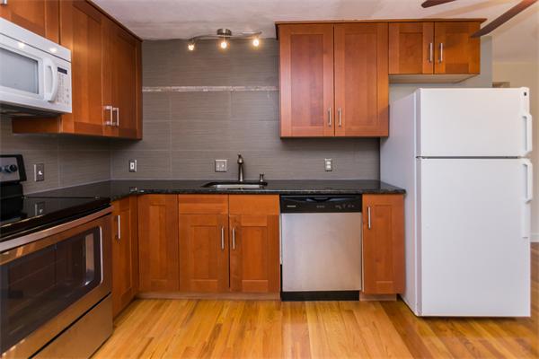 40 Whitman Road, Unit 12 Waltham, MA 02453 - Photo 4 of 18 Gallery Image 4