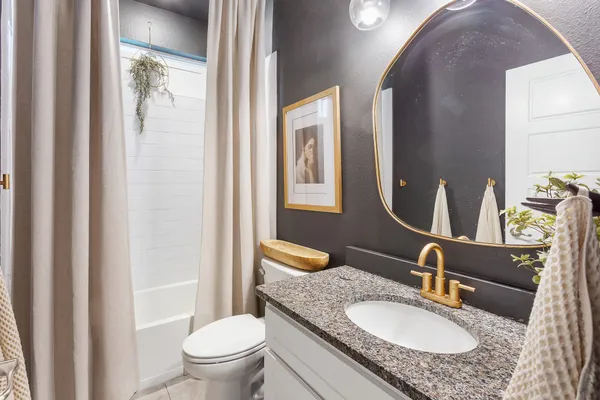 $2,950 | 823 Dreisam, New Braunfels, TX 78130